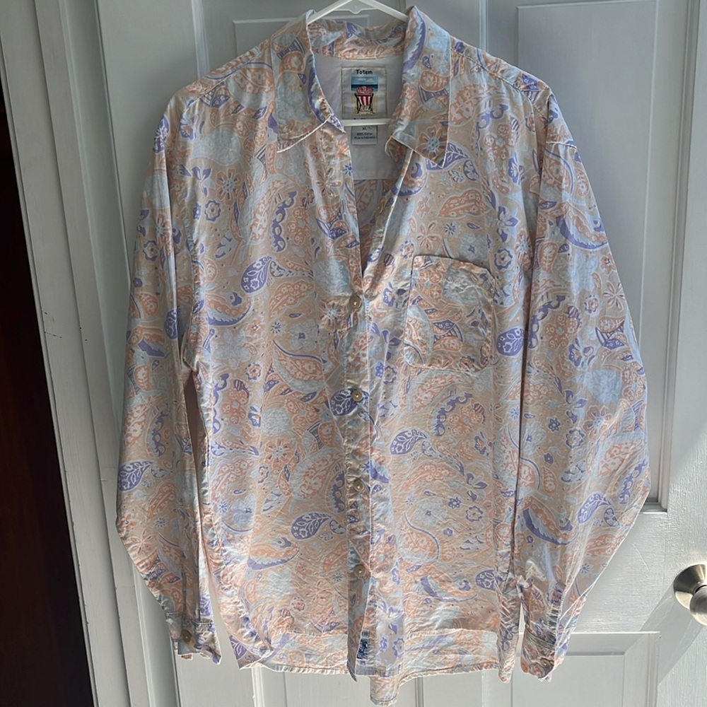 Totem xl beach shirt